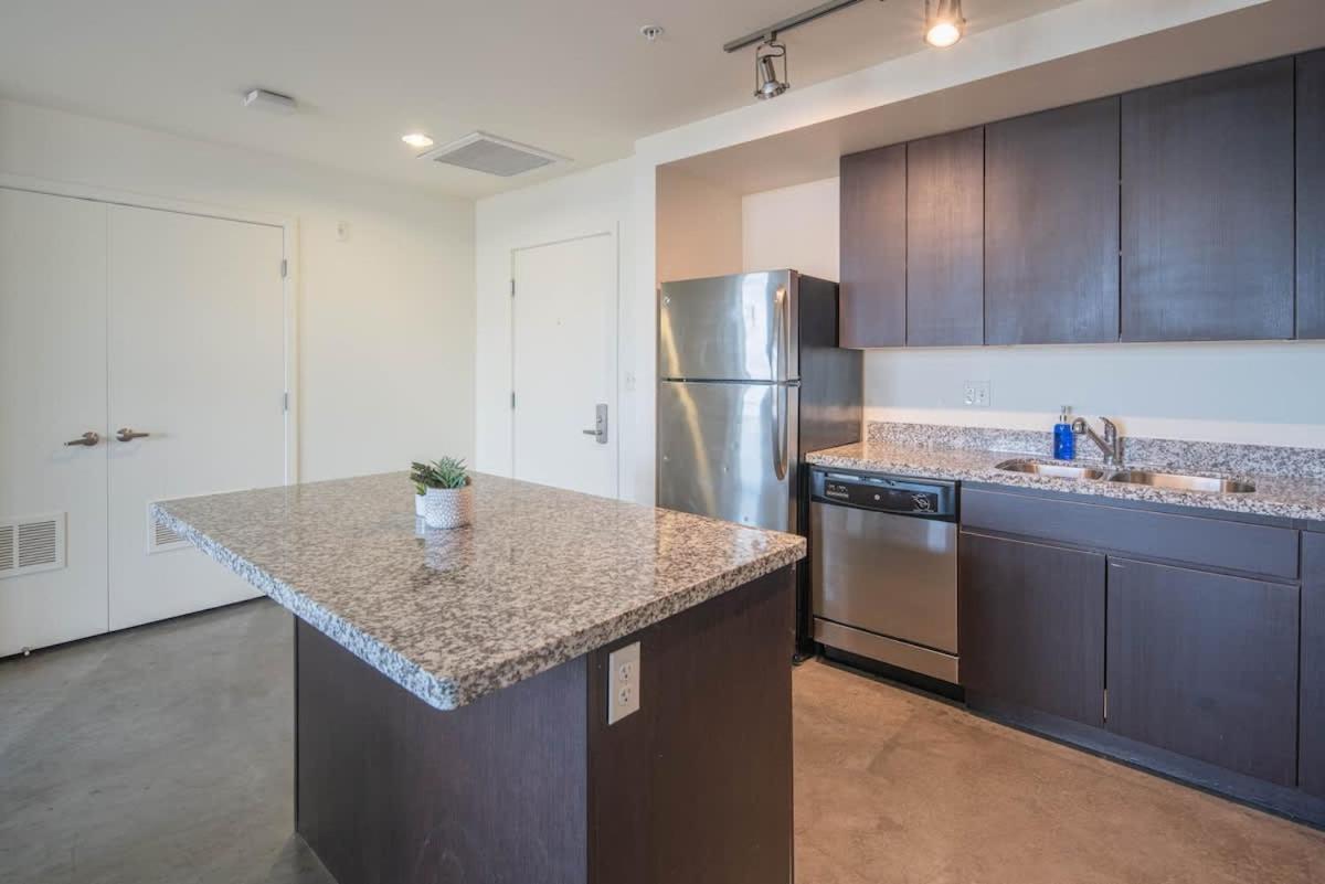 Ferienwohnung Striking 2Bd - Cdt- Gym, Pool, Parking - Sleep8 Phoenix Exterior foto